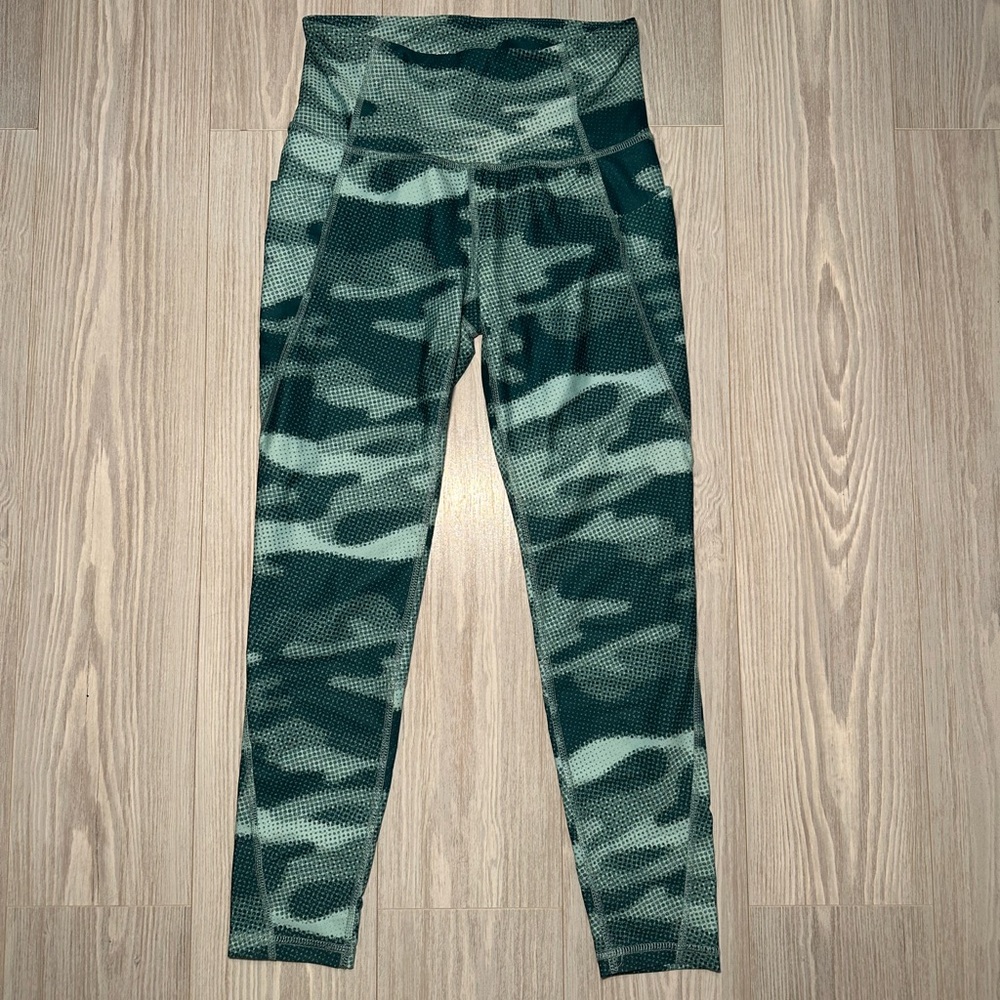 Xersion Teal Camo Girls Leggings